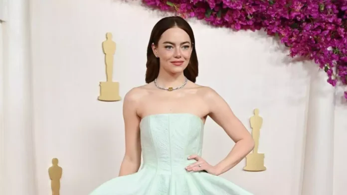 Emma Stone Wins 2024 Oscars Best Actress