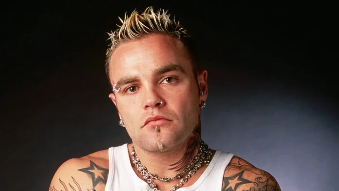 Crazy Town Singer Shifty Shellshock Dies Aged 49