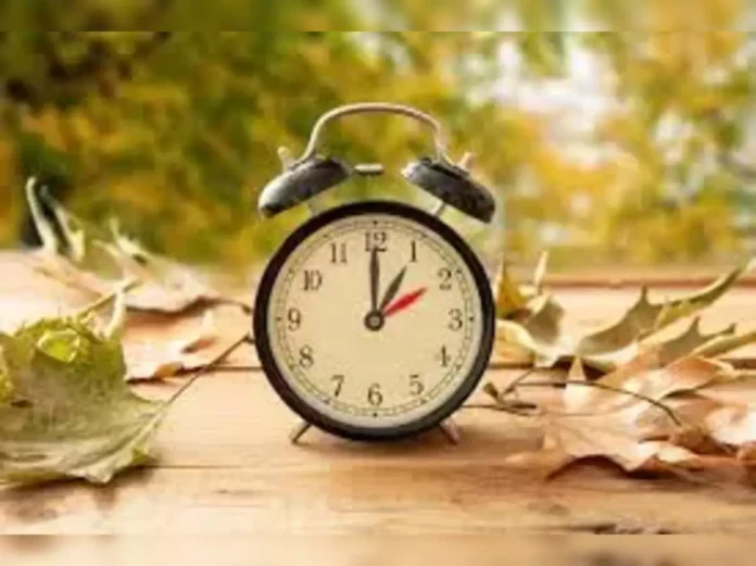 Daylight Saving Time Will End in 6 Weeks—But Some States Want It to Stay Permanently